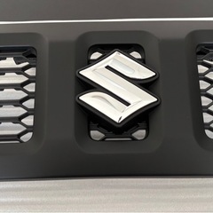 スズキ SUZUKI ジムニー JB 64W 純正 フロントグリル 新車外しの画像