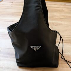 PRADAミニトートバッグの画像