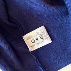 GRL オフショルニットトップス ネイビーの画像