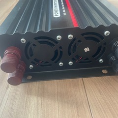 【美品】パワーインバーター　2000Wの画像