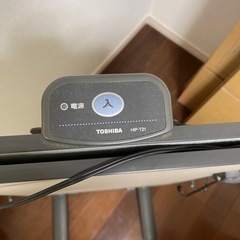 ズボンプレッサー　TOSHIBA HIP-T21の画像