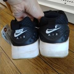 リユースのサカイ東金店 NIKE エアマックスアクシス 26cm TJ13933の画像