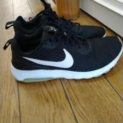 リユースのサカイ東金店 NIKE エアマックスアクシス 26cm TJ13933の画像