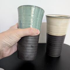 陶磁器のペアカップの画像