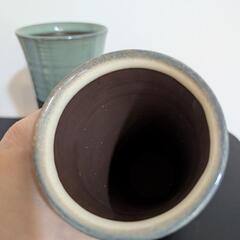 陶磁器のペアカップの画像