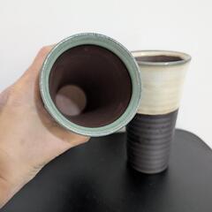 陶磁器のペアカップの画像