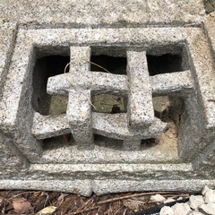 高級石灯籠の画像