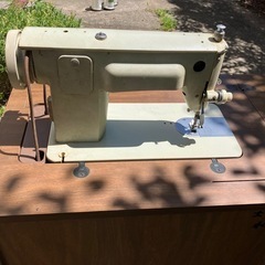 ブラザー足踏みミシン　　の画像