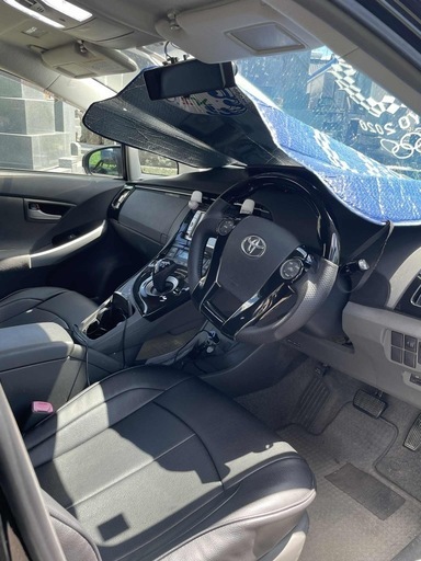 トヨタ　プリウス　車検令和9年5月