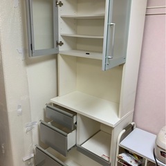 ニトリ食器棚　差し上げますの画像