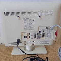 SHARP 12型テレビの画像