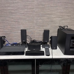 BOSE ホームシアターシステムスピーカーの画像