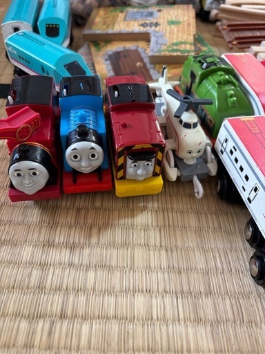 木製鉄道玩具/はやぶさ/こまち/BRIO/MOKUトレイン/IKEA/トーマス