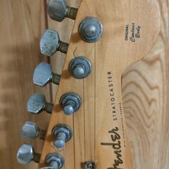 Fender　ST-CHAMP　フジゲン製　アンプ内蔵ギター
　サンバースト　説明文必読　の画像