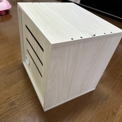 収納棚(コード穴付き)の画像