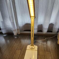 折りたたみ式 LEDデスクスタンドの画像