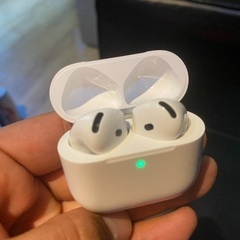 早い物勝ち。美品AirPods4ノイキャンあり。カバー付の画像