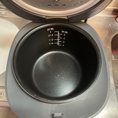 炊飯器の画像