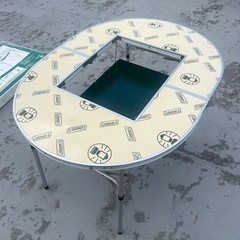 ColemanコールマンオーバルBBQテーブルの画像