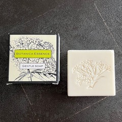 botanica essence gentle soap 三個の画像