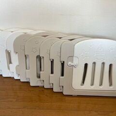 Carazベビーサークル＋円盤型足4個セットの画像