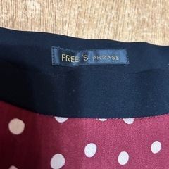 FREE’S PHARASE フリーズフレーズ　ドット柄　フレアスカート　Mの画像