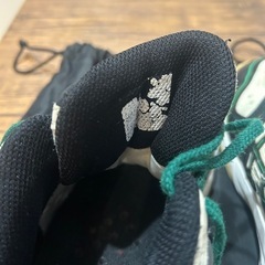 バスケットシューズ　室内シューズ　アシックスの画像
