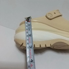 【新品】クロックス　（crocs）　メガ クラッシュ クロッグ　サンダル　25cm 7-9の画像