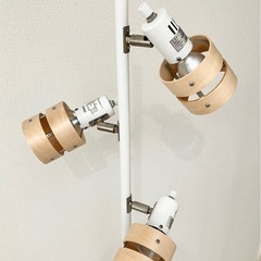 【ニトリ】フロアランプ　ウッドリング（ナチュラル）の画像