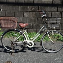 ブリヂストン ビッケ B400 電動自転車【中古】【B8C89720】 ブリヂストン ビッケ B400 電動自転車【中古】【B8C89720】 (Den