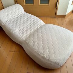 【美品】日本製 贅沢ワイド座椅子（専用カバー付き）の画像