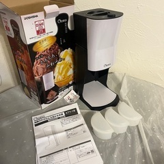 美品！ドウシシャ(DOSHISHA) 電動 ふわふわ とろ雪 かき氷器 製氷カップ(ハーフ)3個付き(Mサイズ) ブラックの画像
