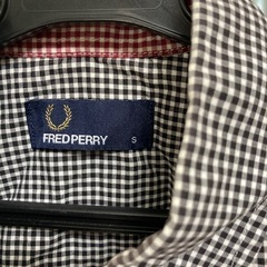 FRED PERRY半袖シャツSサイズ（日本Mサイズ）の画像