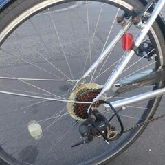 28インチ 🚲 中古 自転車 12,800円 🔁6段切替 💡ライト付 新規防犯登録料コミ 905の画像