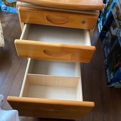 勉強机の引き出しの画像