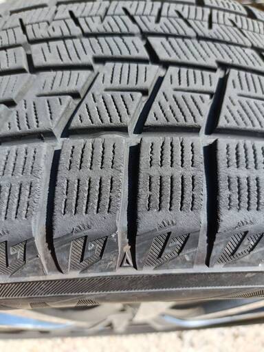 【値下げしました】スタッドレス4本セット　205/55R16