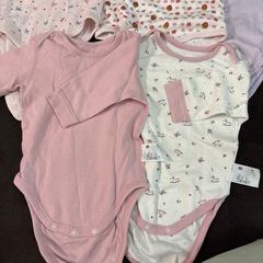 女の子ロンパース肌着70cm.80cm
の画像