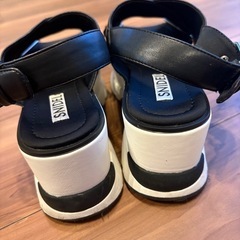 人気⚡️Snidel スポーツサンダルの画像