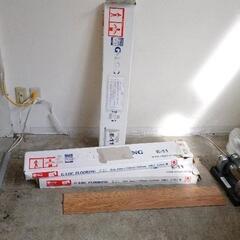 0815-327 G-LOC フローリング28枚+破材の画像
