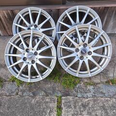 15×5.5J　100mm　4穴　日産キューブ Z11型に使用していたホイールですの画像