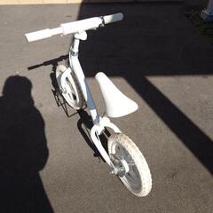 ストライダー風キックバイクの画像