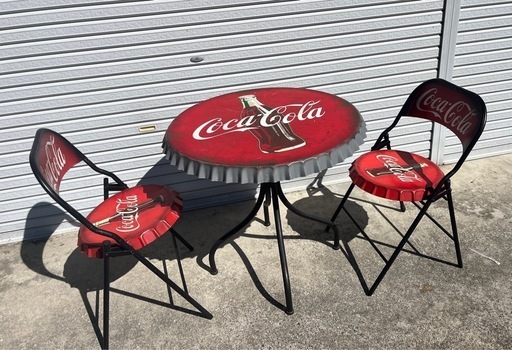 決まりました　コカコーラ　ボトルキャップ　テーブル　コーヒーテーブル　カフェテーブル　チェア　アウトドア　飲食店