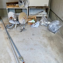 鉄くずなど解体ゴミ/鉄屑/金属スクラップ/ガスコンロ/パラボラアンテナ/その他ゴミの画像