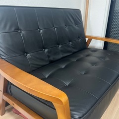 ニトリのソファーとローテーブルの画像