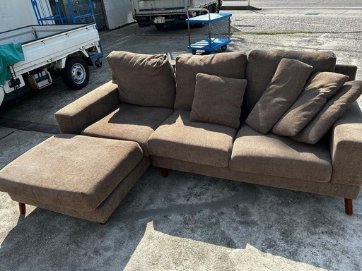 3人掛け、オットマン付きソファー