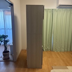 食器棚の画像
