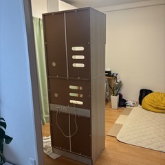 食器棚の画像