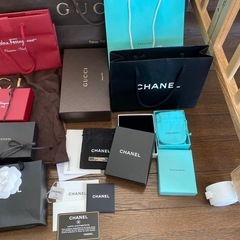 ブランド品紙袋、箱、袋セットの画像