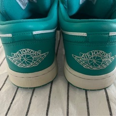 AIR JORDAN 1 LOW 5-71X
の画像