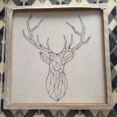 IKEA 鹿　壁飾り　アート　刺繍の画像